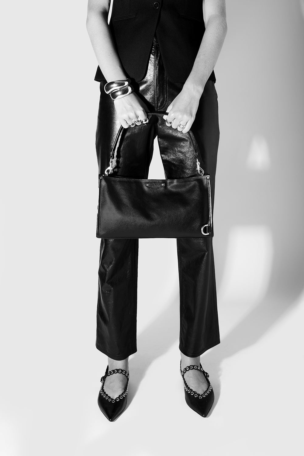 M.A.B. Medium Crossbody - Crossbody Bags - Caramello